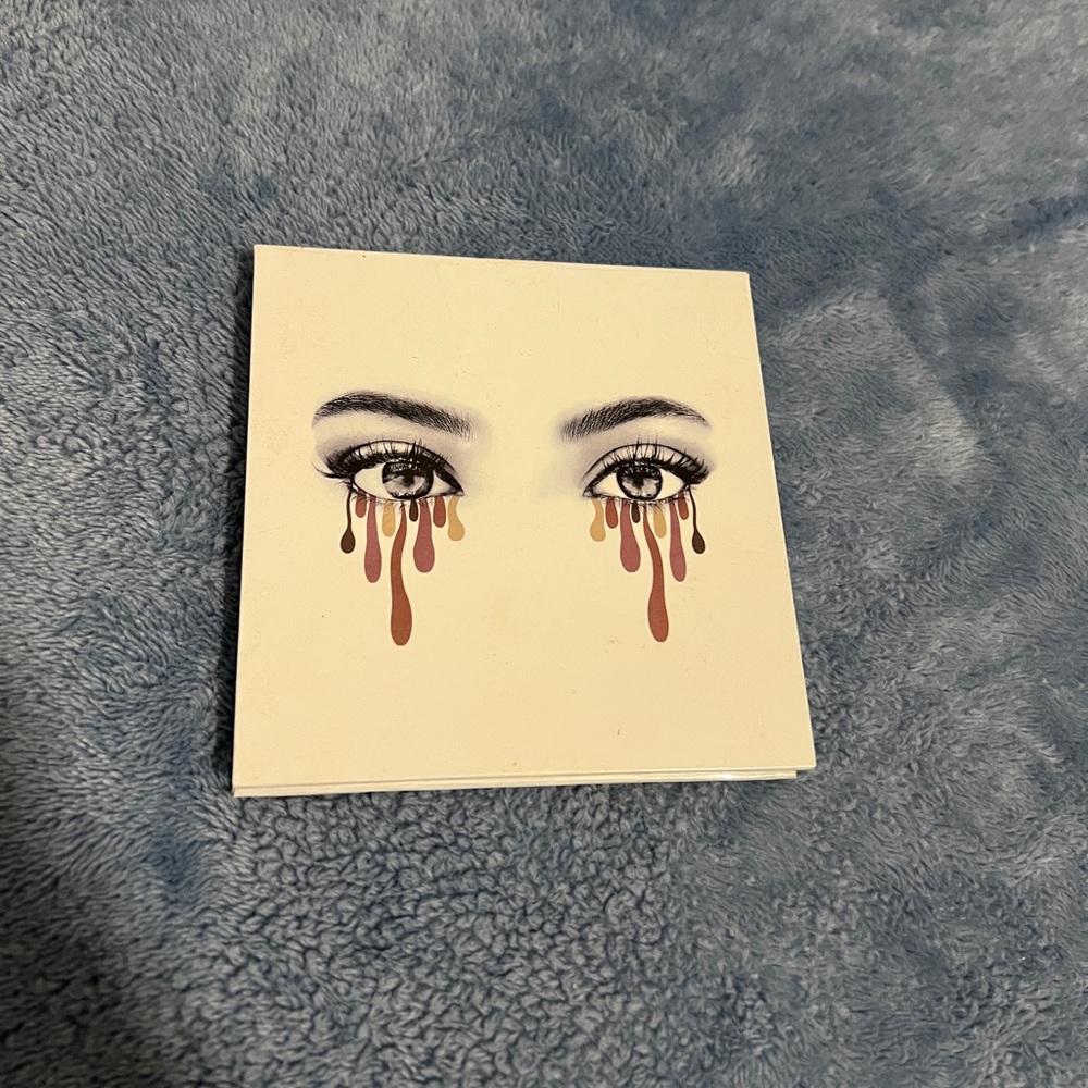 Kylie Cosmetics Burgandy Eyeshadow Palette